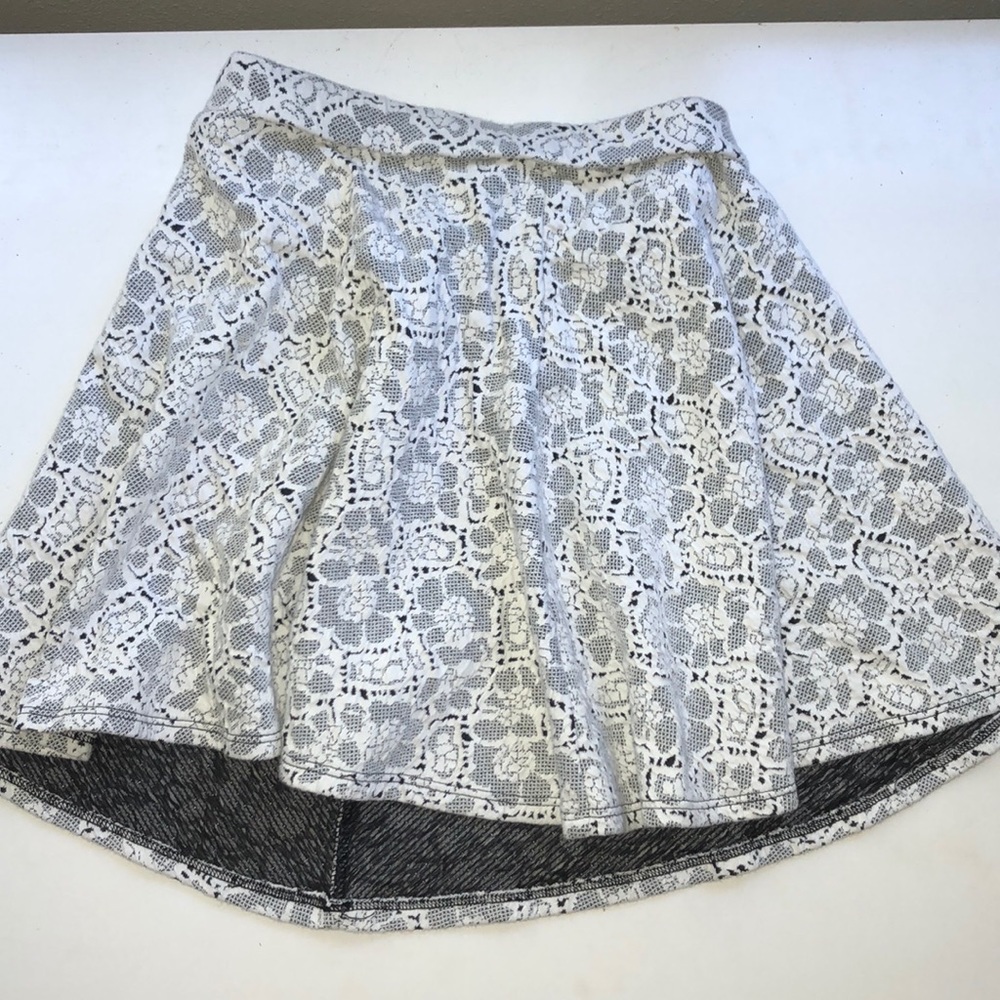 lace patterned skater shirt